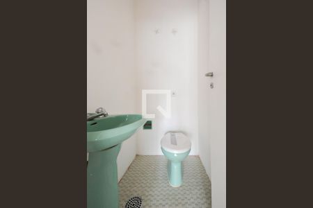 Lavabo de apartamento para alugar com 2 quartos, 175m² em Higienópolis, São Paulo