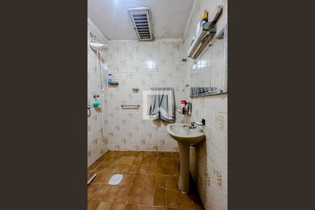 Casa à venda com 180m², 4 quartos e 2 vagasBanheiro