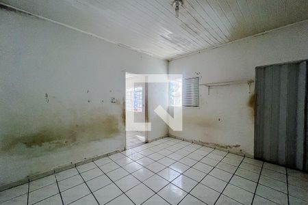 Casa à venda com 180m², 4 quartos e 2 vagasQuarto (Casa 3)