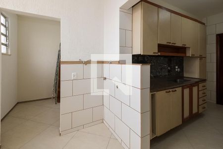 Apartamento à venda com 102m², 3 quartos e 1 vagaÁrea de Serviço