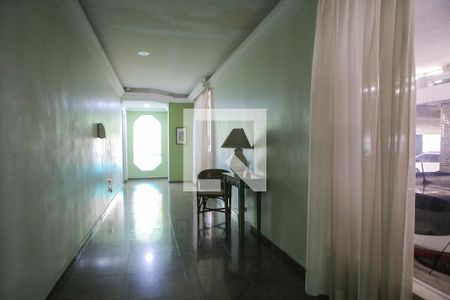 Apartamento para alugar com 100m², 3 quartos e 1 vaga Apartamento para alugar com 100m², 3 quartos e 1 vagaHall de entrada