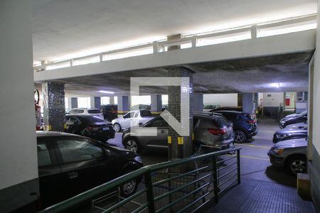 Apartamento para alugar com 100m², 3 quartos e 1 vaga Apartamento para alugar com 100m², 3 quartos e 1 vagaGaragem