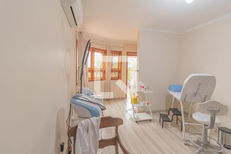 Sala de casa à venda com 3 quartos, 140m² em Feitoria, São Leopoldo