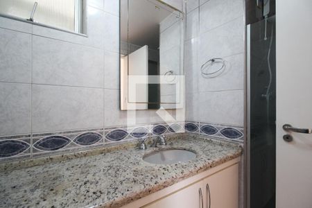 Apartamento para alugar com 74m², 2 quartos e 1 vagaBanheiro 