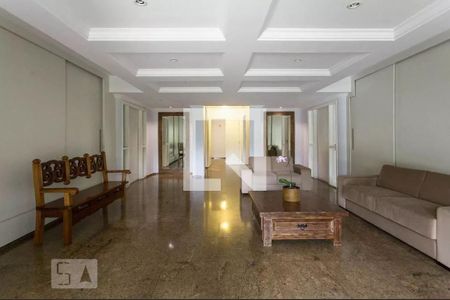 Apartamento para alugar com 74m², 2 quartos e 1 vagaHall