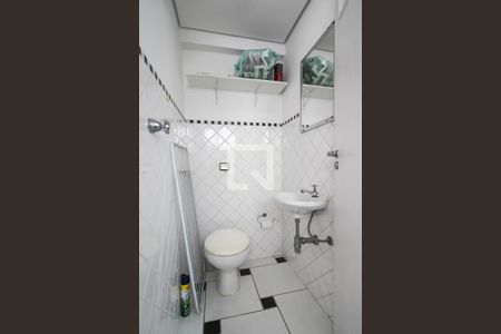 Apartamento para alugar com 74m², 2 quartos e 1 vagaBanheiro de Serviço