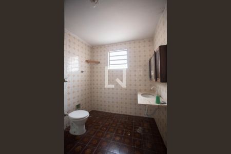 Casa para alugar com 190m², 4 quartos e 2 vagasBanheiro 1