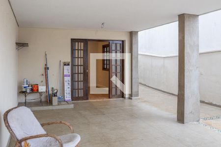 Quintal e Área de Serviço de casa para alugar com 1 quarto, 160m² em Vila Ipojuca, São Paulo