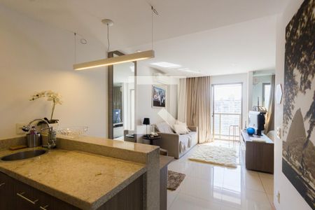 Sala de kitnet/studio para alugar com 1 quarto, 38m² em Jacarepaguá, Rio de Janeiro