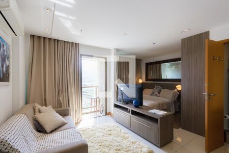 Sala de kitnet/studio para alugar com 1 quarto, 38m² em Jacarepaguá, Rio de Janeiro