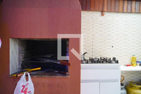 Cozinha de casa de condomínio à venda com 3 quartos, 86m² em Jardim Itu, Porto Alegre