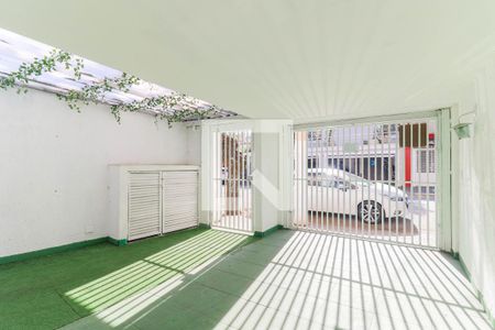 Garagem de casa para alugar com 8 quartos, 265m² em Chácara Santo Antônio (zona Sul), São Paulo