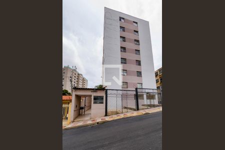 Apartamento à venda com 72m², 2 quartos e 1 vagaFachada