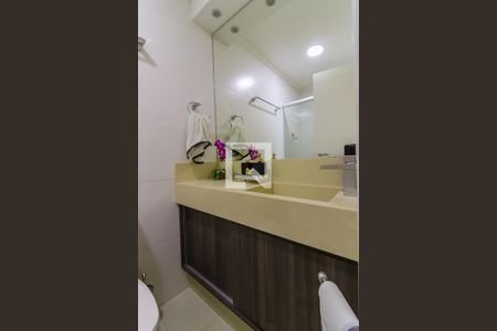 Apartamento para alugar com 62m², 2 quartos e 1 vaga Apartamento para alugar com 62m², 2 quartos e 1 vagaBanheiro Corredor
