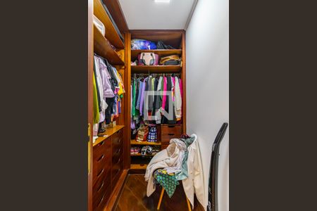 Apartamento à venda com 200m², 5 quartos e 4 vagasCloset da Suite 2