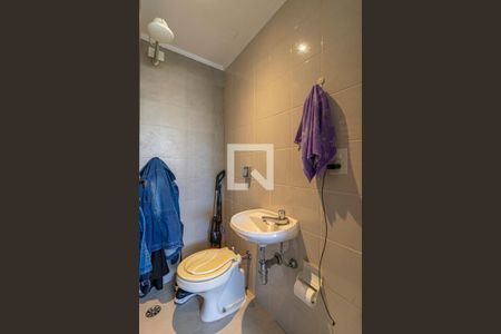 Apartamento à venda com 200m², 5 quartos e 4 vagasBanheiro de Serviço