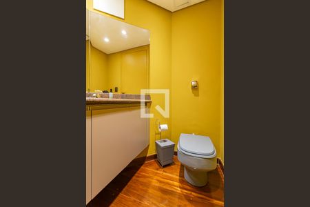 Apartamento à venda com 200m², 5 quartos e 4 vagasLavabo