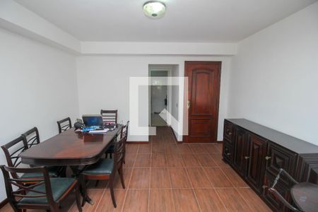 Apartamento à venda com 120m², 3 quartos e 1 vagaSala de Jantar