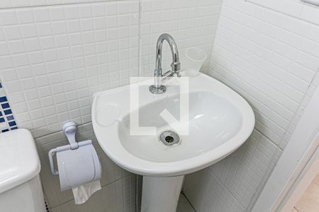 Banheiro de apartamento para alugar com 2 quartos, 42m² em Vila São Francisco, São Paulo