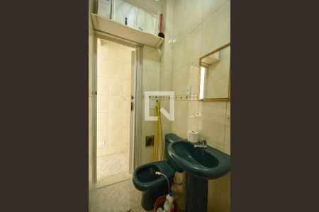 Banheiro de apartamento à venda com 1 quarto, 28m² em Botafogo, Rio de Janeiro