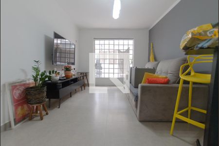 Sala de casa à venda com 4 quartos, 240m² em Cambuci, São Paulo