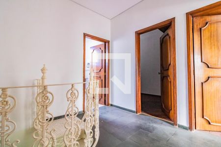 Casa à venda com 200m², 3 quartos e 2 vagasCorredor