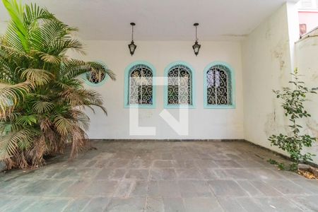 Casa à venda com 200m², 3 quartos e 2 vagasFachada