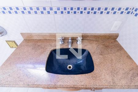 Casa à venda com 200m², 3 quartos e 2 vagasDetalhe do banheiro