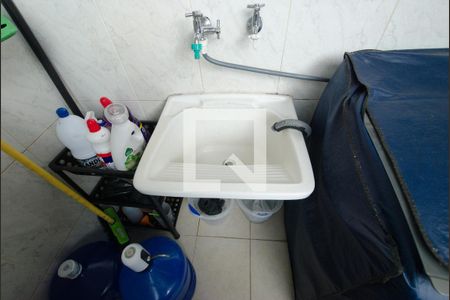 Casa à venda com 100m², 3 quartos e 1 vagaÁrea de Serviço