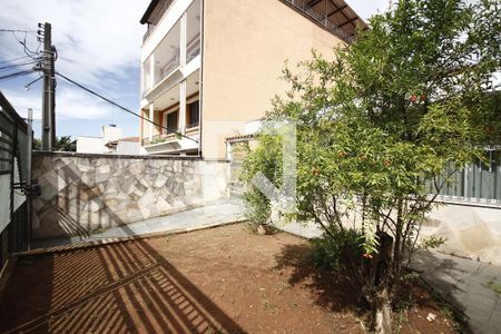 Casa à venda com 280m², 3 quartos e 4 vagasGaragem