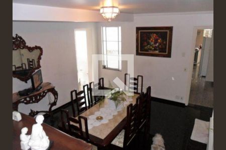 Casa à venda com 4 quartos, 200m² em Aclimação, São Paulo