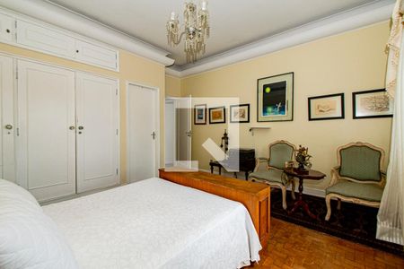 Casa à venda com 5 quartos, 950m² em Perdizes, São Paulo