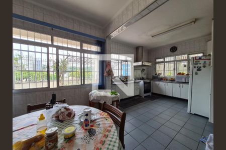 Casa à venda com 4 quartos, 390m² em Aclimação, São Paulo