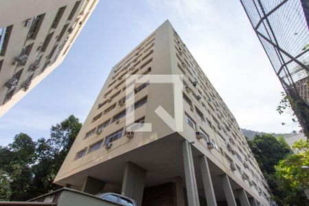 Apartamento à venda com 99m², 3 quartos e 1 vagaFachada