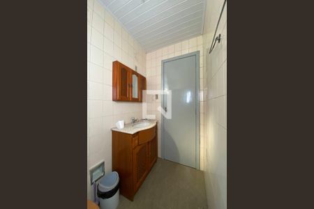 Casa à venda com 260m², 4 quartos e 3 vagasBanheiro 2