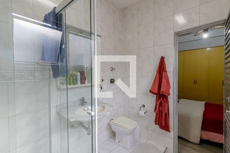 Casa à venda com 300m², 3 quartos e 2 vagasBanheiro da Suíte