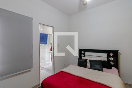 Casa à venda com 300m², 3 quartos e 2 vagasSuíte