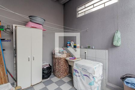 Casa à venda com 300m², 3 quartos e 2 vagasÁrea de Serviço