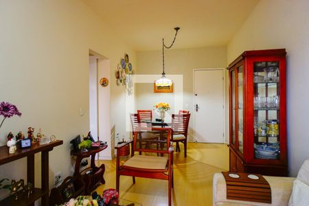 Apartamento à venda com 88m², 3 quartos e 1 vagaSala