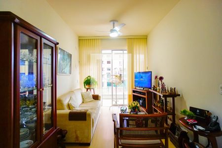 Apartamento à venda com 88m², 3 quartos e 1 vagaSala