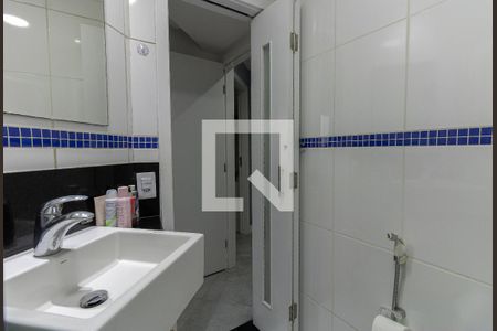 Apartamento à venda com 180m², 3 quartos e 3 vagas Apartamento à venda com 180m², 3 quartos e 3 vagasBanheiro da Suíte