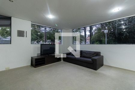 Apartamento à venda com 180m², 3 quartos e 3 vagas Apartamento à venda com 180m², 3 quartos e 3 vagasSala Teen