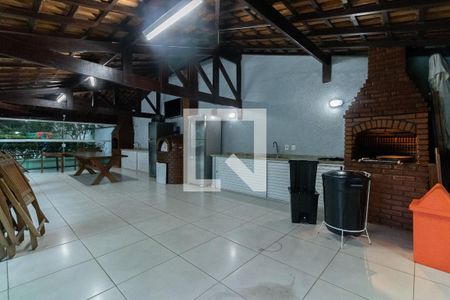 Apartamento à venda com 180m², 3 quartos e 3 vagas Apartamento à venda com 180m², 3 quartos e 3 vagasChurrasqueira