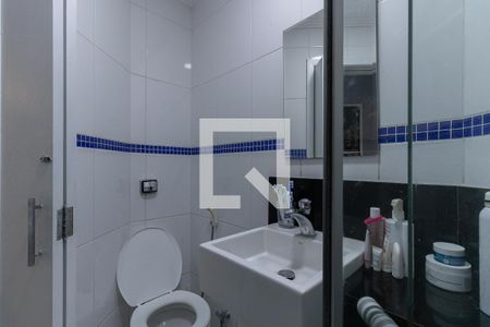 Apartamento à venda com 180m², 3 quartos e 3 vagas Apartamento à venda com 180m², 3 quartos e 3 vagasBanheiro 2