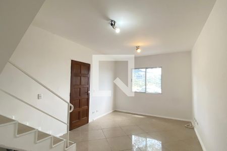 Sala de casa de condomínio para alugar com 2 quartos, 115m² em Jardim Belval, Barueri