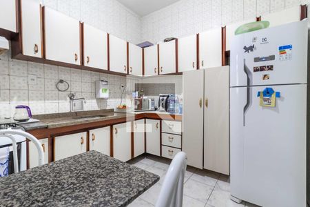 Apartamento à venda com 115m², 2 quartos e sem vagaCozinha