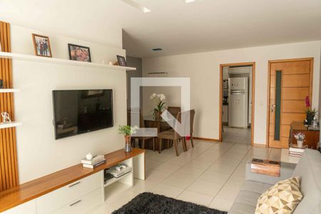 Sala de apartamento à venda com 3 quartos, 120m² em Piratininga, Niterói
