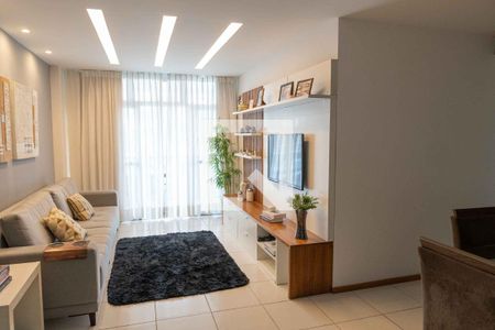 Apartamento à venda com 120m², 3 quartos e 2 vagasSala