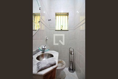 Casa à venda com 212m², 3 quartos e 4 vagasLavabo