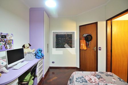 Casa à venda com 212m², 3 quartos e 4 vagasSuíte 2